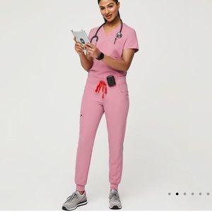 Figs NWOT LIMITED EDITION Chalk Pink Scrub Set, Catarina & Zamora jogger, Small